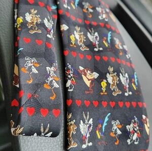 Looney Tunes Mania Valentine Men's Tie